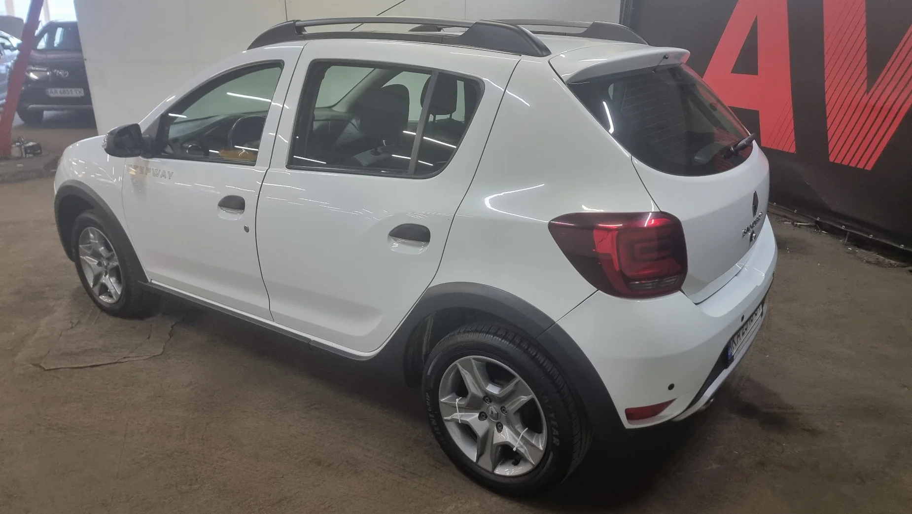 Renault Sandero photo